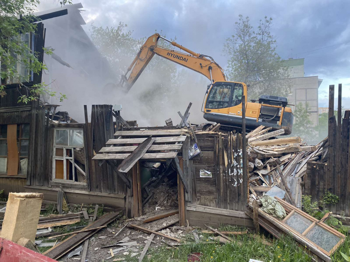 Дмитрий Махонин предложил создать единого оператора по сносу расселенных домов в Прикамье